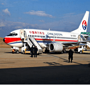 吴圩航空空运航空快运业稳步发展的原因是什么？